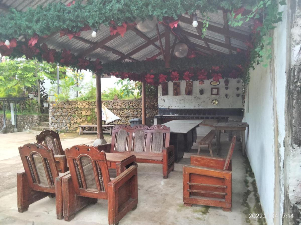 Casa De Robles Tanay Rizal Hotel Buitenkant foto