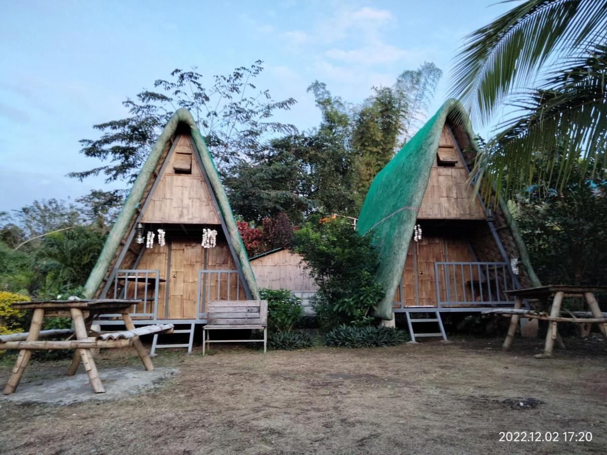 Casa De Robles Tanay Rizal Hotel Buitenkant foto