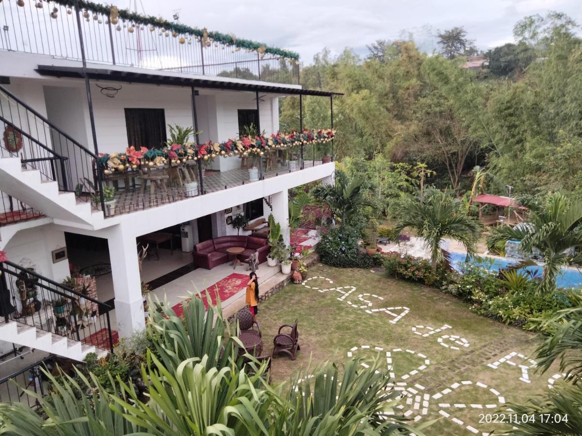 Casa De Robles Tanay Rizal Hotel Buitenkant foto