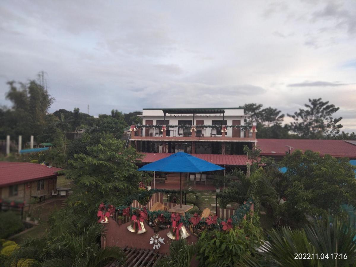Casa De Robles Tanay Rizal Hotel Buitenkant foto