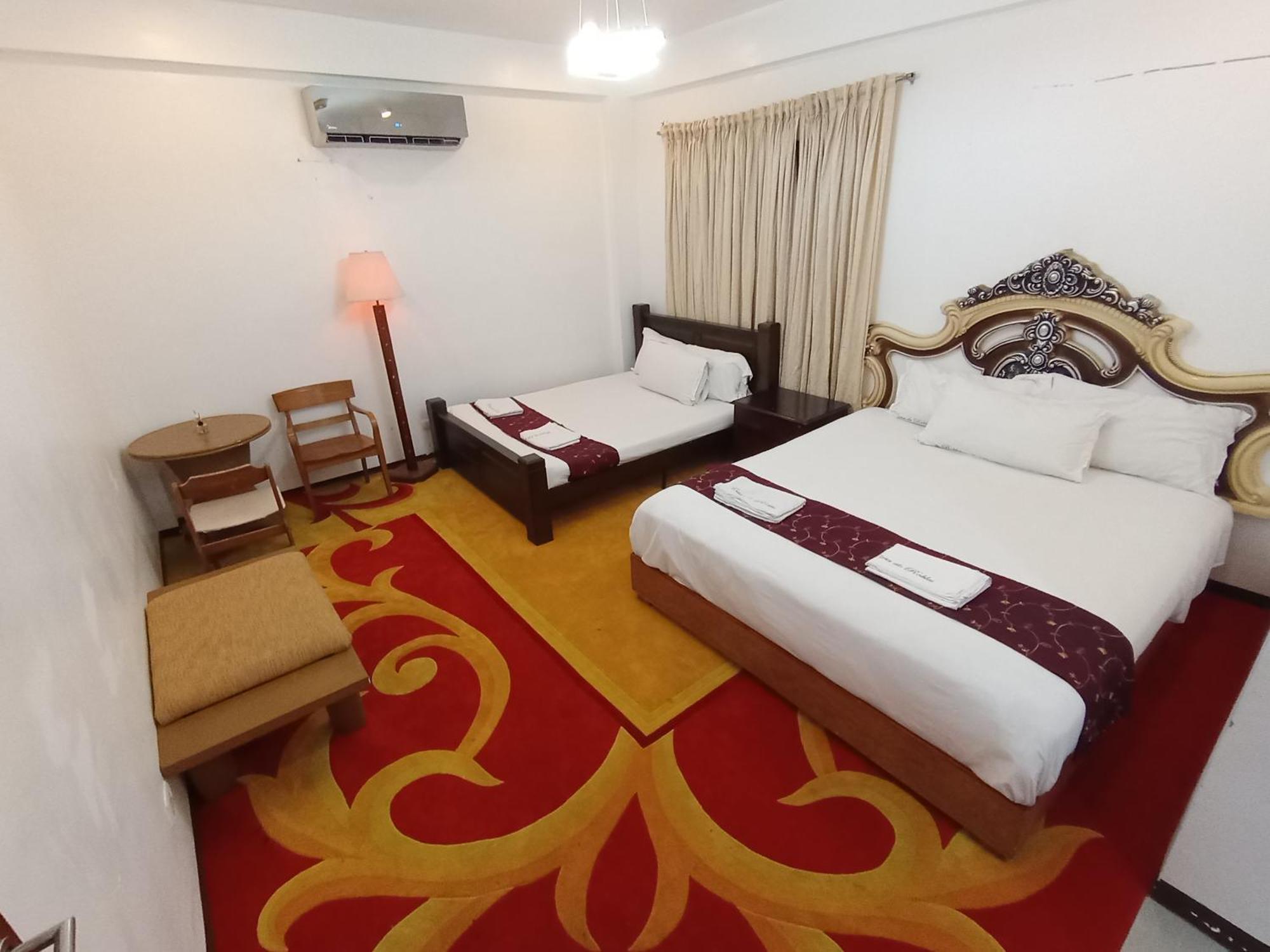 Casa De Robles Tanay Rizal Hotel Buitenkant foto