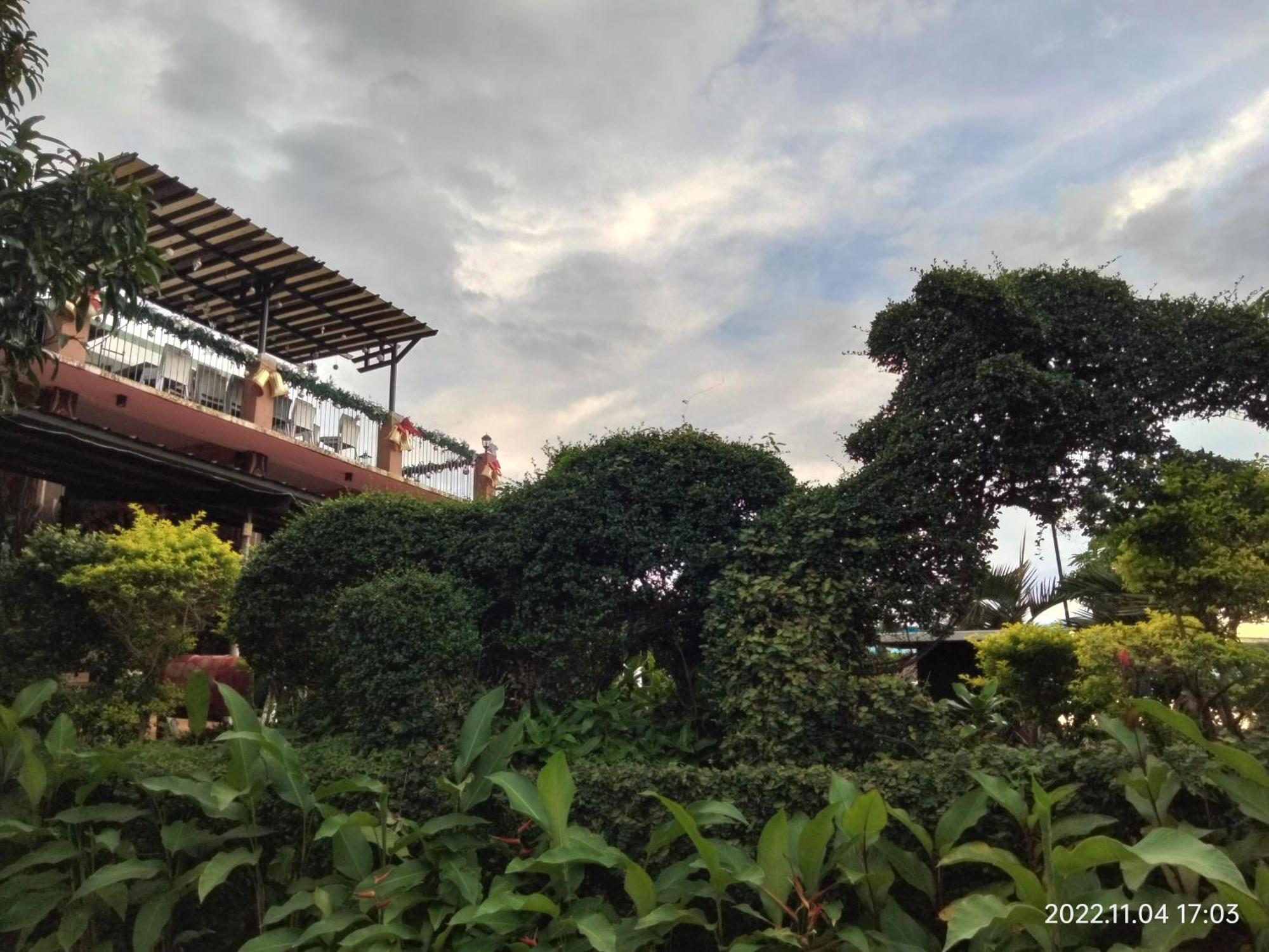 Casa De Robles Tanay Rizal Hotel Buitenkant foto