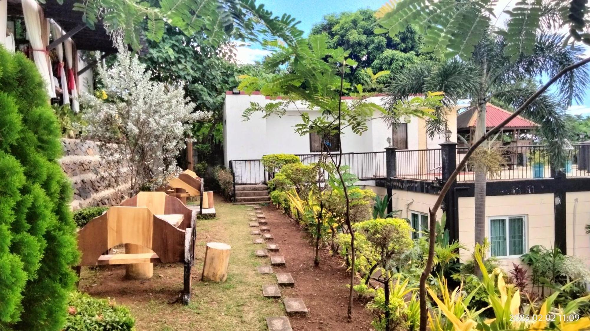 Casa De Robles Tanay Rizal Hotel Buitenkant foto